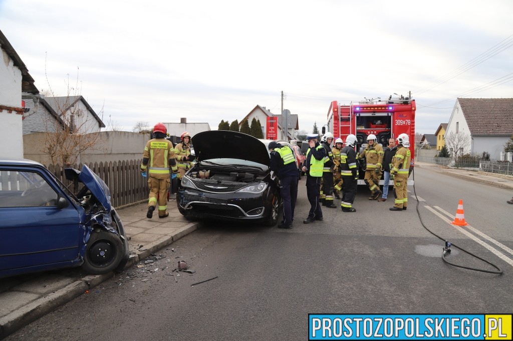 wypadek 126p. wypadek fiacika, fiacik wypadek, 126p wypadek, mały fiat, wypadek, maluch wypadek, wypadek malucha 126p, Opole wypadek fiata 126p,