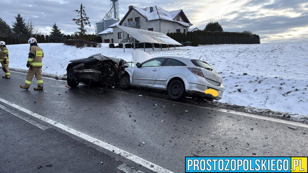 polska cerkiew wypadek, Trzy auta zderzyły się czołowo, polska cerkiew osp, osp polska cerkiwe, wypadek audi, zderzenie 3 aut,