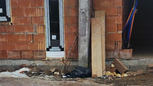 Ukradli sprzęt i instalacje elektryczne z domu w budowie - zostali zatrzymani