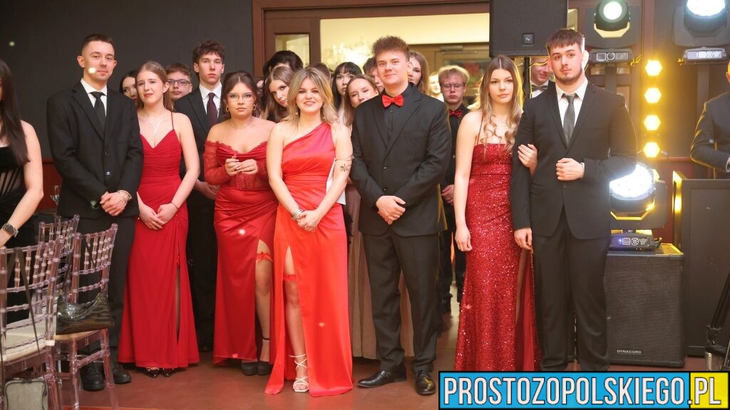 Studniówka TEB Edukacja Opole 2026 w Restauracji Salomon. Polonez, wzruszenia i zabawa do rana