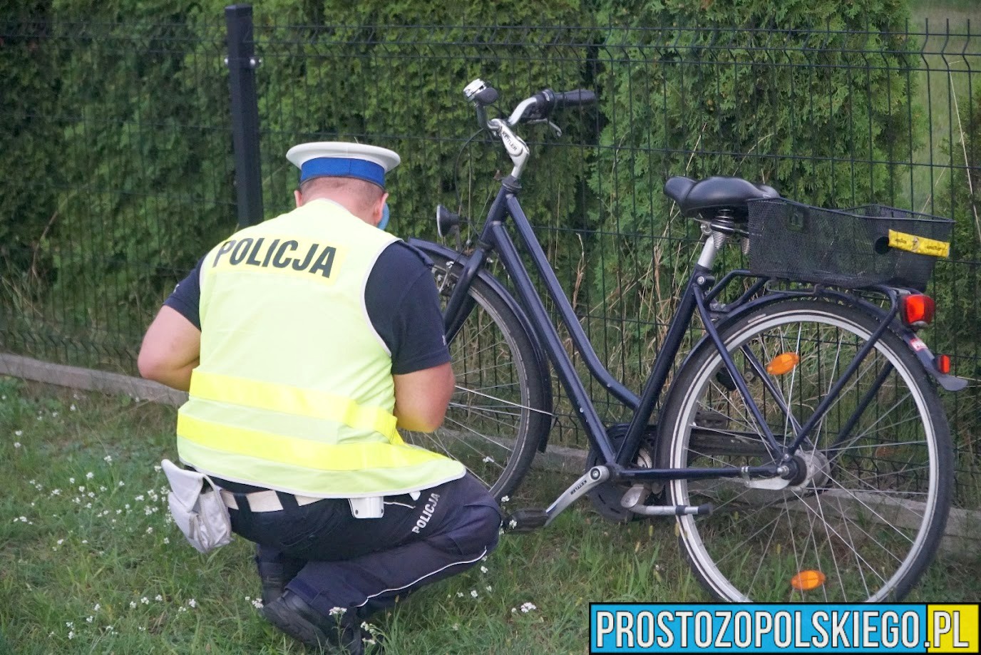 Nietrzeźwy rowerzysta zatrzymany w Kolonowskiem. Był poszukiwany do odbycia kary więzienia