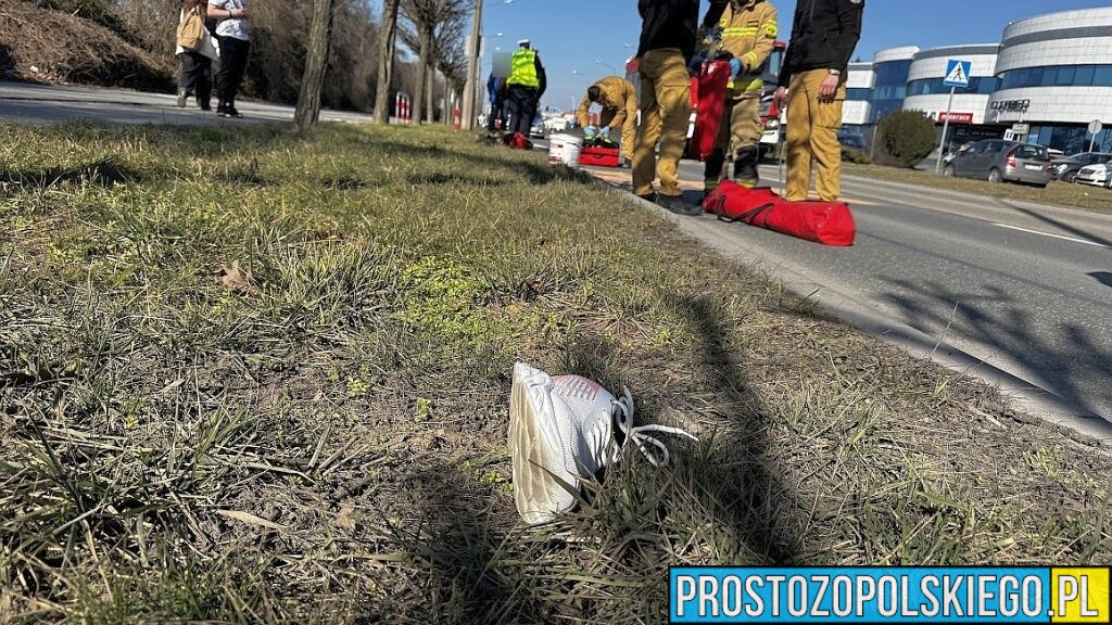 Tragiczny wypadek w Opolu. 73-letnia piesza zmarła po potrąceniu na przejściu przez kierującego autem 70-latka