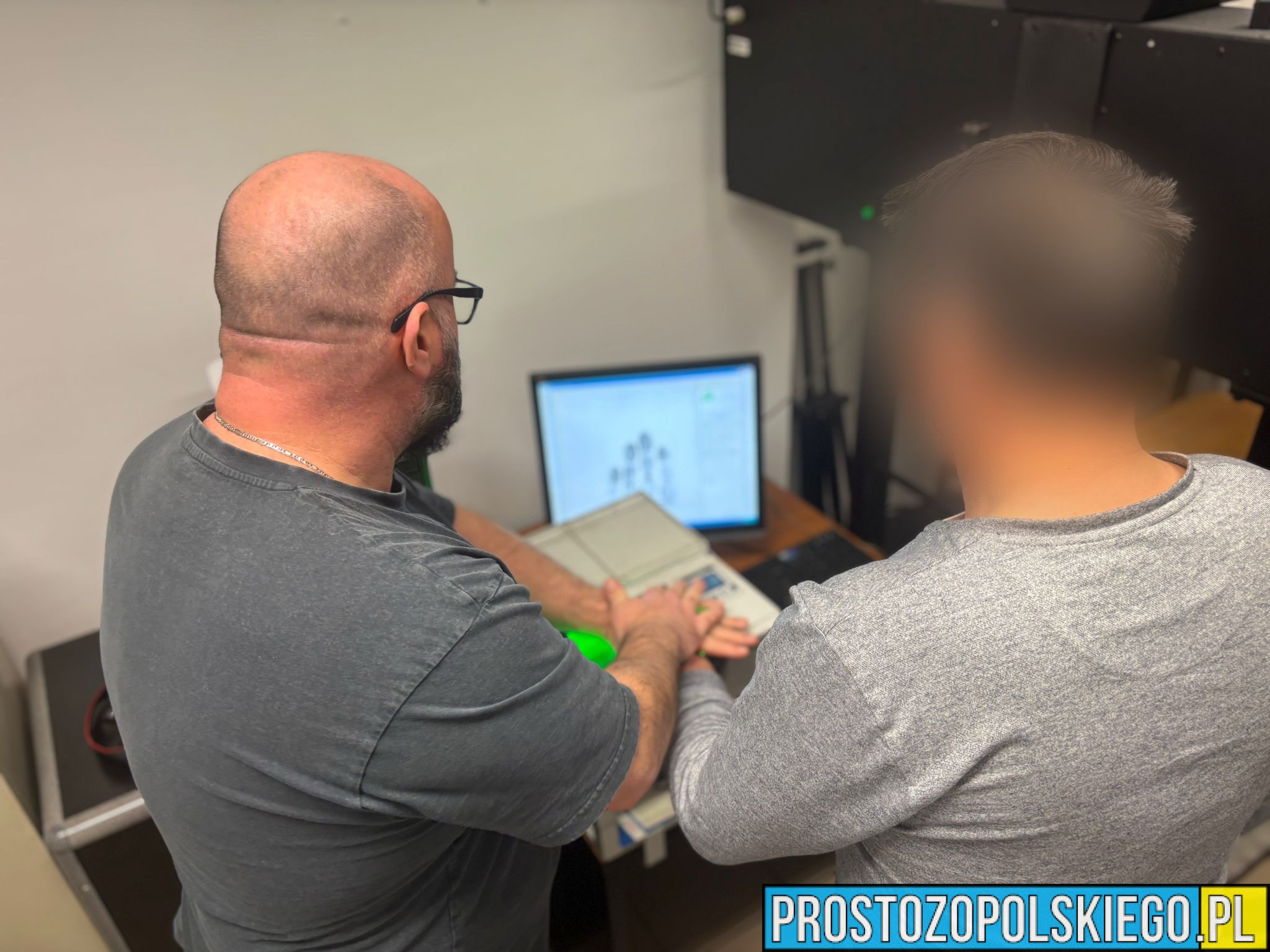 Recydywista zatrzymany za kradzieże w Kędzierzynie-Koźlu. Straty oszacowano na 2 tysiące złotych