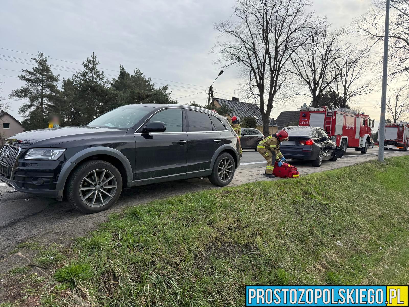 Wypadek na ul. Strzeleckiej w Opolu. Zderzenie BMW i Audi, wśród uczestników dzieci