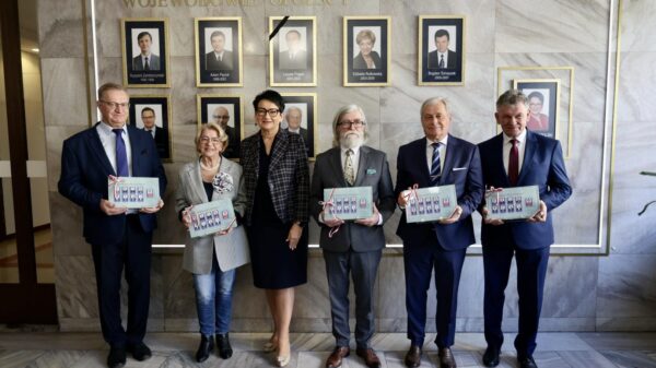 Galeria Wojewodów odsłonięta w Opolskim Urzędzie Wojewódzkim. Historyczna chwila dla regionu