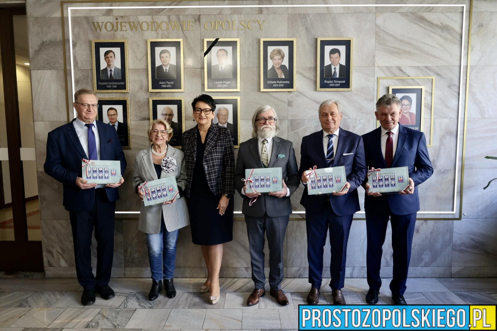 Galeria Wojewodów odsłonięta w Opolskim Urzędzie Wojewódzkim. Historyczna chwila dla regionu