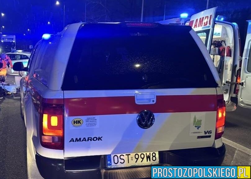 Potrącenie pieszego na przejściu w Strzelcach Opolskich. Szybka reakcja strażaków