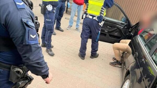 Kluczbork: pijany i pod wpływem narkotyków uciekał BMW przed policją. 25-latek zatrzymany