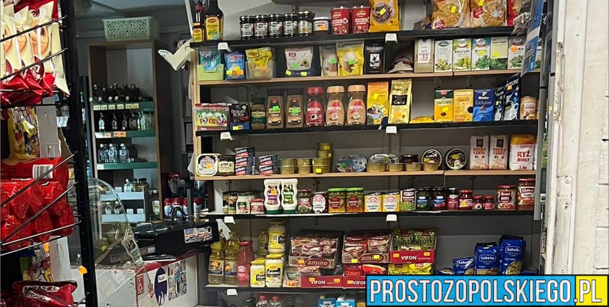 Napad na sklep w Kolnicy. Zamaskowany mężczyzna zaatakował sprzedawczynię młotkiem