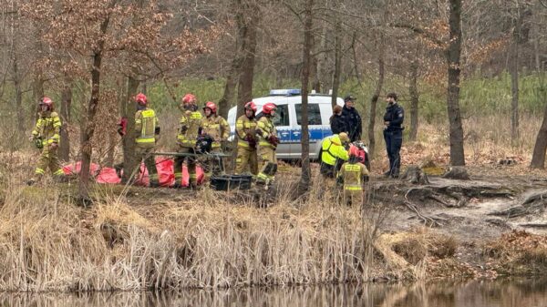 Zwłoki odnalezione w zbiorniku wodnym pod Kuźniczką. Trzeci dzień poszukiwań przyniósł przełom