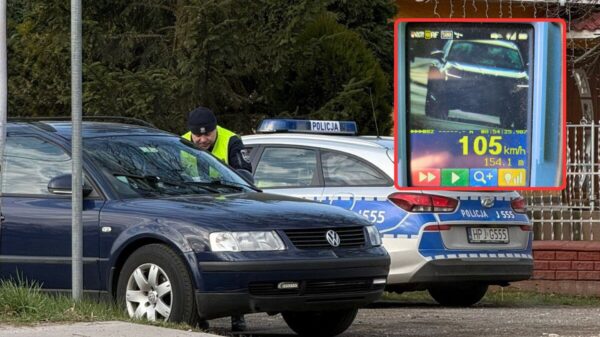 105 km/h w terenie zabudowanym. Kierowca stracił prawo jazdy i dostał wysoki mandat
