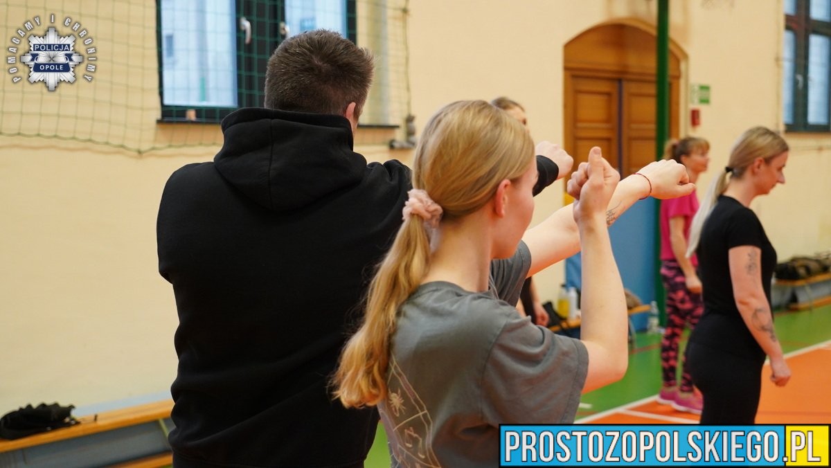 kurs samoobrony dla&nbsp;kobiet, kurs dla&nbsp;kobiet, obrona, samoobrona, samoobrona dla&nbsp;kobiet, kurs, kurs dla&nbsp;kobiet,