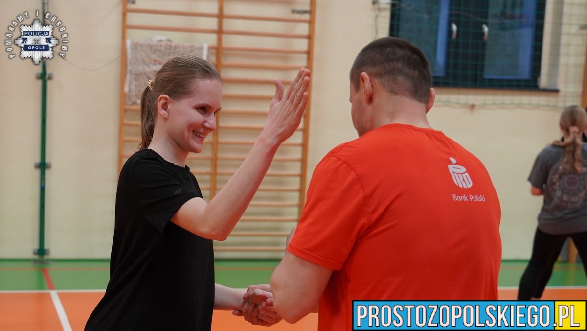 kurs samoobrony dla&nbsp;kobiet, kurs dla&nbsp;kobiet, obrona, samoobrona, samoobrona dla&nbsp;kobiet, kurs, kurs dla&nbsp;kobiet,