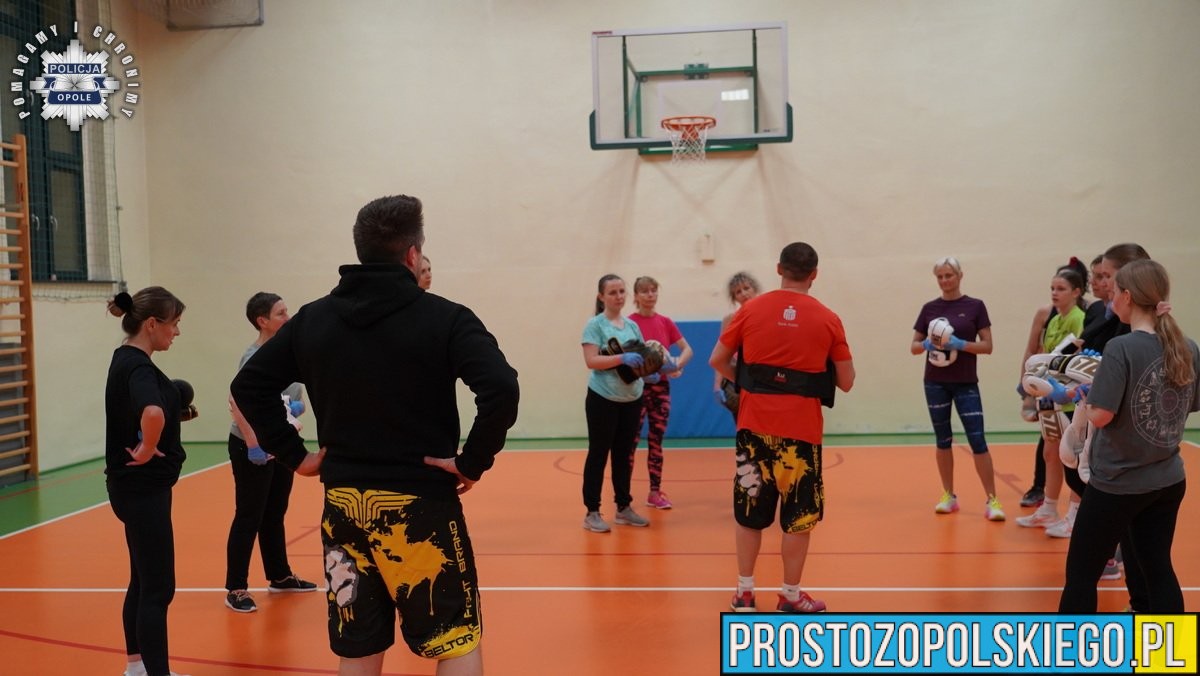 kurs samoobrony dla&nbsp;kobiet, kurs dla&nbsp;kobiet, obrona, samoobrona, samoobrona dla&nbsp;kobiet, kurs, kurs dla&nbsp;kobiet,