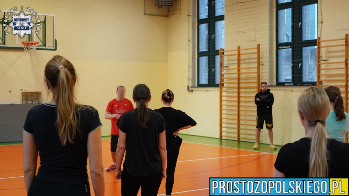 kurs samoobrony dla&nbsp;kobiet, kurs dla&nbsp;kobiet, obrona, samoobrona, samoobrona dla&nbsp;kobiet, kurs, kurs dla&nbsp;kobiet,