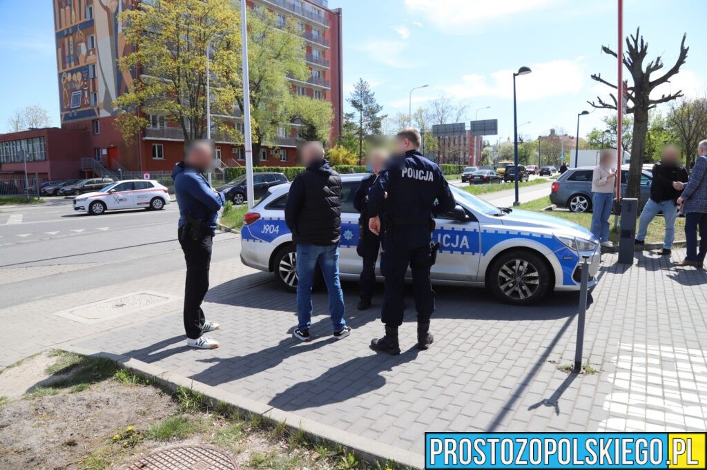 nożownik na&nbsp;kampusie, nożownik na&nbsp;akademikach w&nbsp;opolu, akademiki nożownik , mężczyzna z&nbsp;nożem na&nbsp;terenie uniwersytetu opolskiego, 