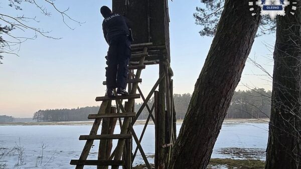Tysiące fałszywych połączeń na numer 112. 61-latek z powiatu oleskiego stanie przed sądem