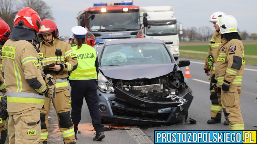 Niebezpieczna sytuacja na obwodnicy Opola. Kierująca renault wjechało w tył BMW. (WIDEO)