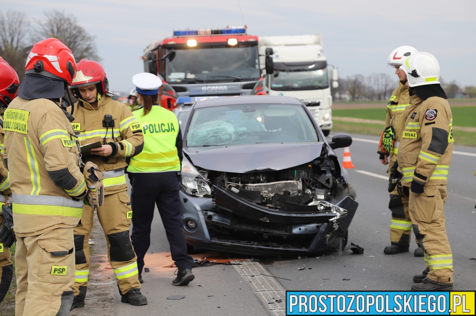 Niebezpieczna sytuacja na obwodnicy Opola. Kierująca renault wjechało w tył BMW. (WIDEO)
