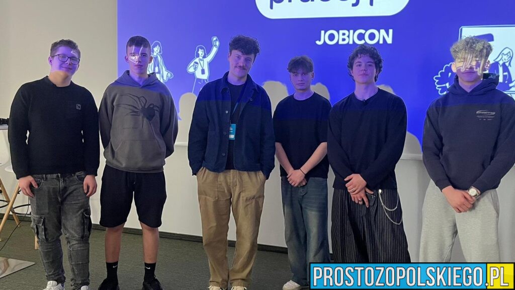 Uczniowie III LO w Opolu tworzą projekt „Your Future”. Pomagają młodzieży wybrać ścieżkę edukacyjną