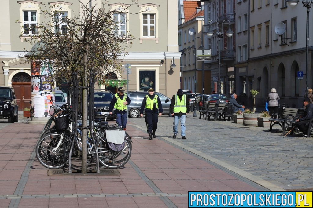 śniadanie wielkanocne w&nbsp;opolu, wielkanoc w&nbsp;opolu, śniadanie opole, wielkanoc na&nbsp;rynku w&nbsp;opolu, uroczyste śniadanie wielkanocne, wielkanoc na&nbsp;rynku w&nbsp;opolu,