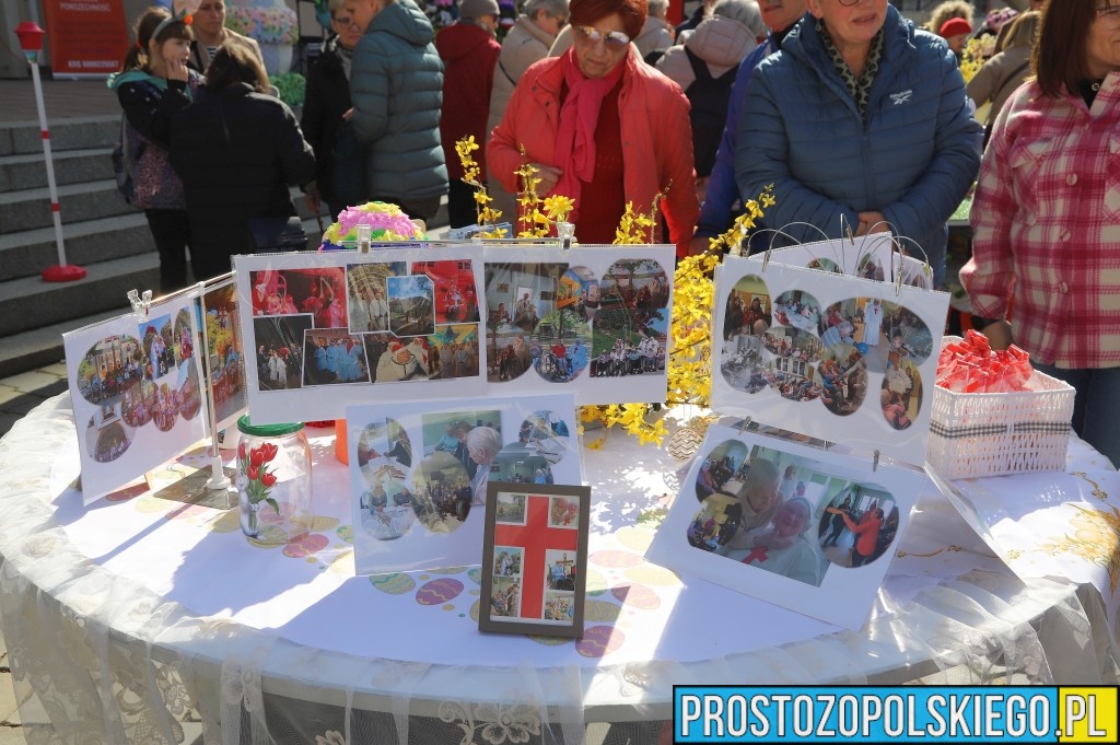 śniadanie wielkanocne w&nbsp;opolu, wielkanoc w&nbsp;opolu, śniadanie opole, wielkanoc na&nbsp;rynku w&nbsp;opolu, uroczyste śniadanie wielkanocne, wielkanoc na&nbsp;rynku w&nbsp;opolu,