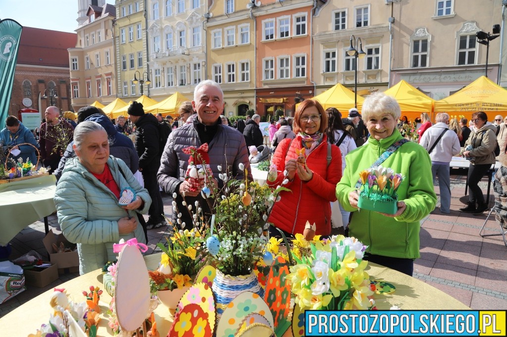 śniadanie wielkanocne w&nbsp;opolu, wielkanoc w&nbsp;opolu, śniadanie opole, wielkanoc na&nbsp;rynku w&nbsp;opolu, uroczyste śniadanie wielkanocne, wielkanoc na&nbsp;rynku w&nbsp;opolu,