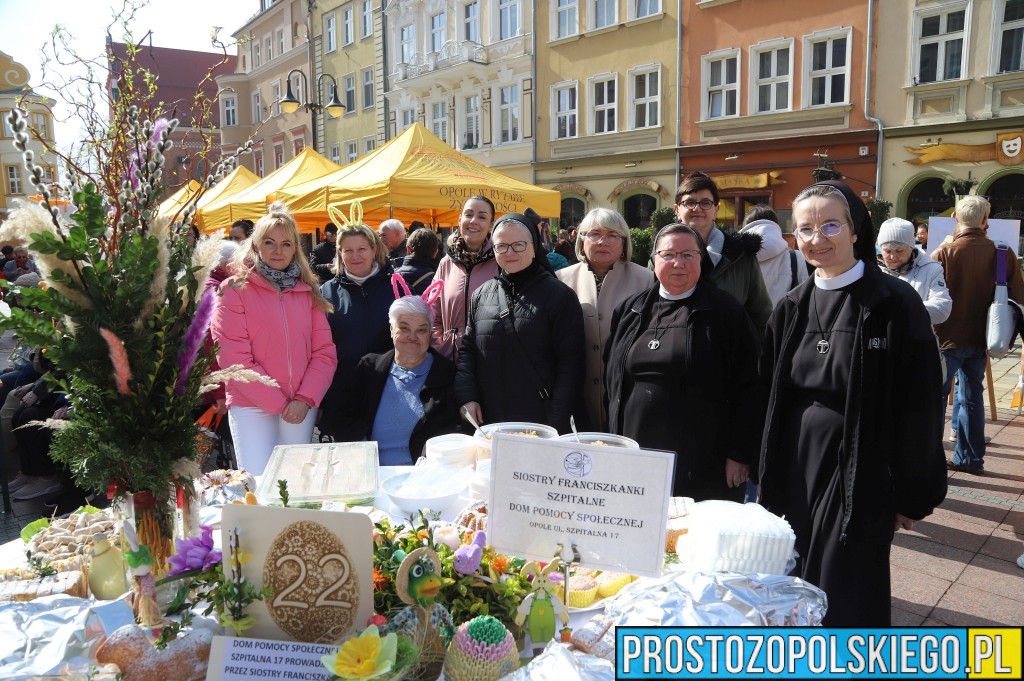 śniadanie wielkanocne w&nbsp;opolu, wielkanoc w&nbsp;opolu, śniadanie opole, wielkanoc na&nbsp;rynku w&nbsp;opolu, uroczyste śniadanie wielkanocne, wielkanoc na&nbsp;rynku w&nbsp;opolu,