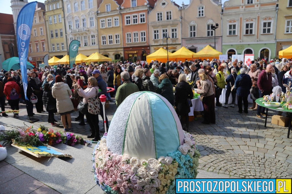 śniadanie wielkanocne w&nbsp;opolu, wielkanoc w&nbsp;opolu, śniadanie opole, wielkanoc na&nbsp;rynku w&nbsp;opolu, uroczyste śniadanie wielkanocne, wielkanoc na&nbsp;rynku w&nbsp;opolu,