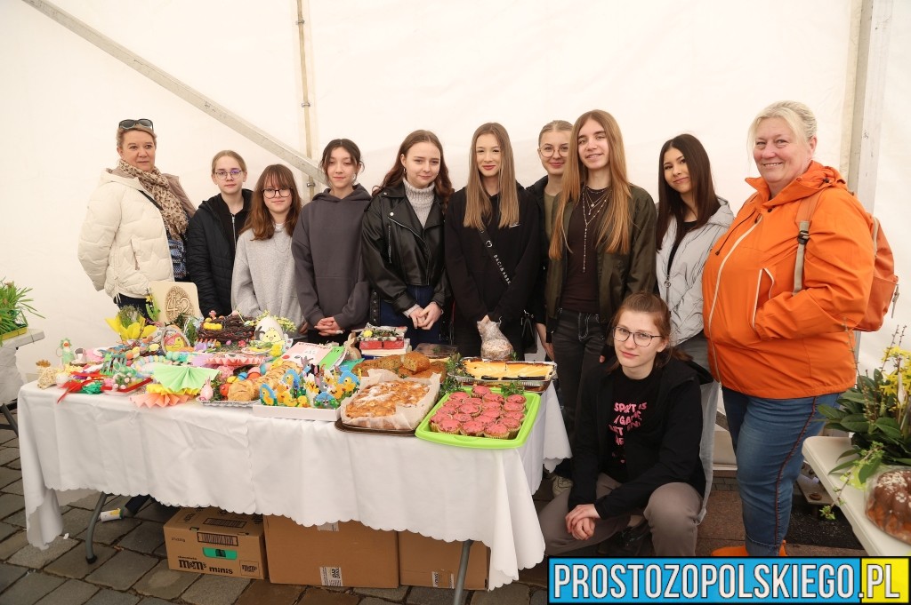 śniadanie wielkanocne w&nbsp;opolu, wielkanoc w&nbsp;opolu, śniadanie opole, wielkanoc na&nbsp;rynku w&nbsp;opolu, uroczyste śniadanie wielkanocne, wielkanoc na&nbsp;rynku w&nbsp;opolu,