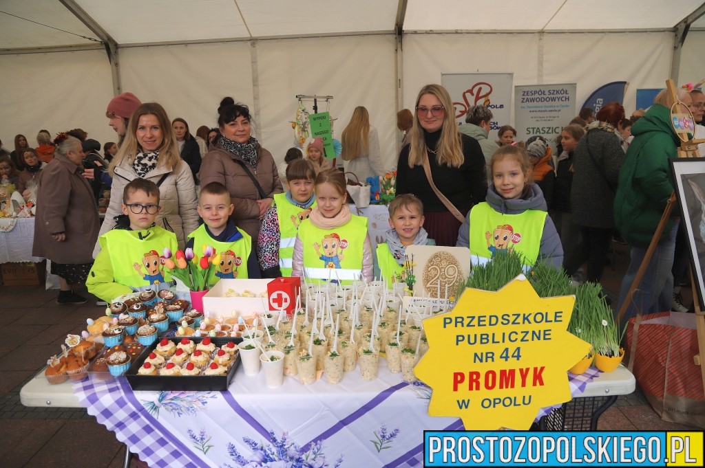 śniadanie wielkanocne w&nbsp;opolu, wielkanoc w&nbsp;opolu, śniadanie opole, wielkanoc na&nbsp;rynku w&nbsp;opolu, uroczyste śniadanie wielkanocne, wielkanoc na&nbsp;rynku w&nbsp;opolu,