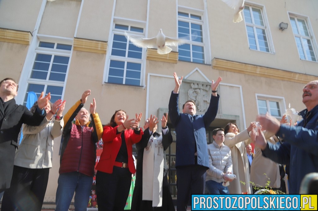 śniadanie wielkanocne w&nbsp;opolu, wielkanoc w&nbsp;opolu, śniadanie opole, wielkanoc na&nbsp;rynku w&nbsp;opolu, uroczyste śniadanie wielkanocne, wielkanoc na&nbsp;rynku w&nbsp;opolu,