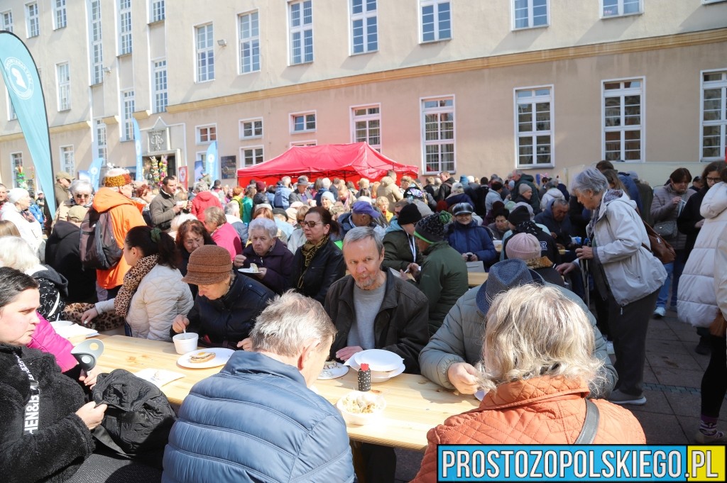 śniadanie wielkanocne w&nbsp;opolu, wielkanoc w&nbsp;opolu, śniadanie opole, wielkanoc na&nbsp;rynku w&nbsp;opolu, uroczyste śniadanie wielkanocne, wielkanoc na&nbsp;rynku w&nbsp;opolu,