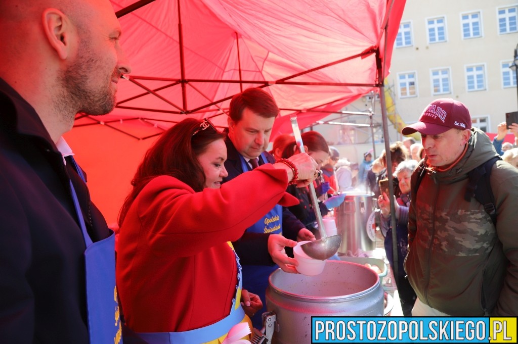 śniadanie wielkanocne w&nbsp;opolu, wielkanoc w&nbsp;opolu, śniadanie opole, wielkanoc na&nbsp;rynku w&nbsp;opolu, uroczyste śniadanie wielkanocne, wielkanoc na&nbsp;rynku w&nbsp;opolu,