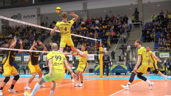 Stal Nysa kończy sezon zasadniczy na podium. Porażka z GKS Katowice na zakończenie