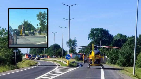 Poważny wypadek na DK45. Motocyklista w ciężkim stanie, lądował śmigłowiec LPR