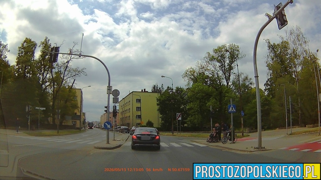 potrącenie rowerzysty, aktualności, potrącenie rowerzysty na przejeździe rowerowym, kierowca zbiegł z miejsca zdarzenia,
