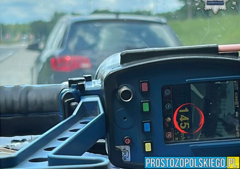 Jechał 145 km/h na DK40. Stracił prawo jazdy przez nowe przepisy