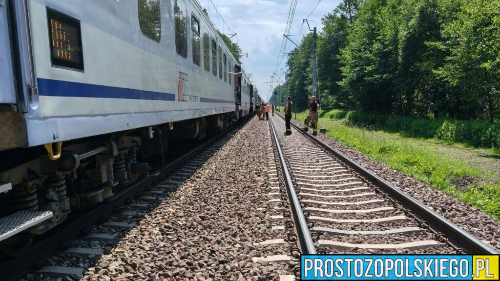 Tragiczne zdarzenie na torach w Przyworach. Nie żyje 36-letni mężczyzna
