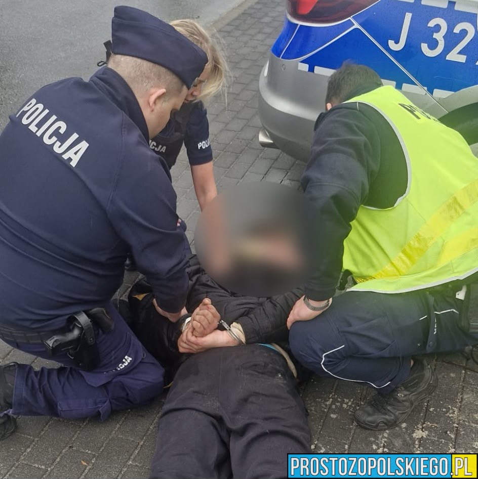 Agresywny mężczyzna pod szpitalem. Okazało się, że był poszukiwany przez sąd