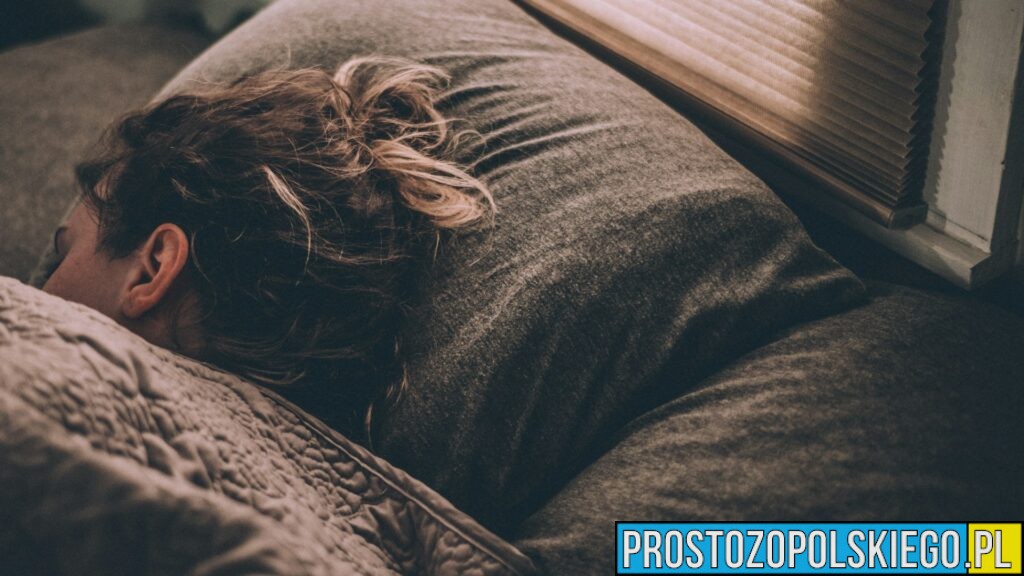 Jak współczesne technologie pomagają optymalizować sen i dietę za grosze?