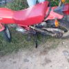 Trzy osoby na motocyklu, w tym 4-letnie dziecko. Kierowca bez uprawnień i kasków