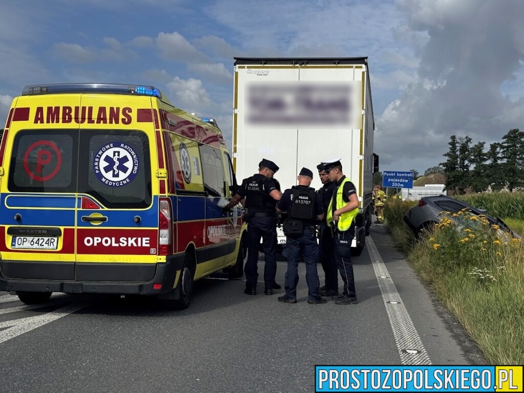 wypadk na bwodnicy opola, sprawca wypadku agresywny, sprawa wypadku skuty przez policje, sprawca wypadku pobił ratowników, wypadek w opolu, sprawca skuty przez policję,
