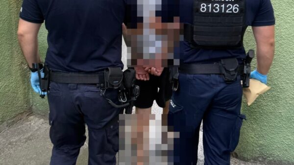 Policjanci szukali nieletniego. Trafili na 35-latka poszukiwanego przez sąd