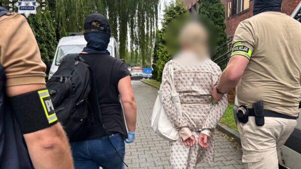 Lekarka i pracownica medyczna zatrzymane przez policję. Zarzuty korupcyjne i przekroczenia uprawnień