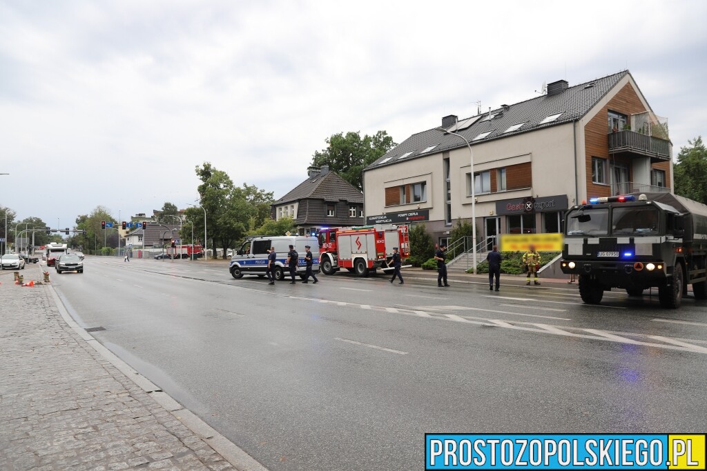 granat moździerzowy w&nbsp;przzedszklu, granat w&nbsp;przedszkolu, ewakuacja przedszkola, ewakuacja mieszkańców, saperzy z&nbsp;brzegu, akcja saperów w&nbsp;Opolu, 