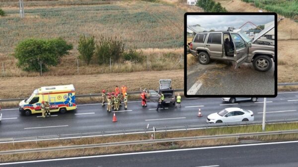 Zderzenie ciężarówki z Jeepem na A4. Jedna osoba trafiła do szpitala