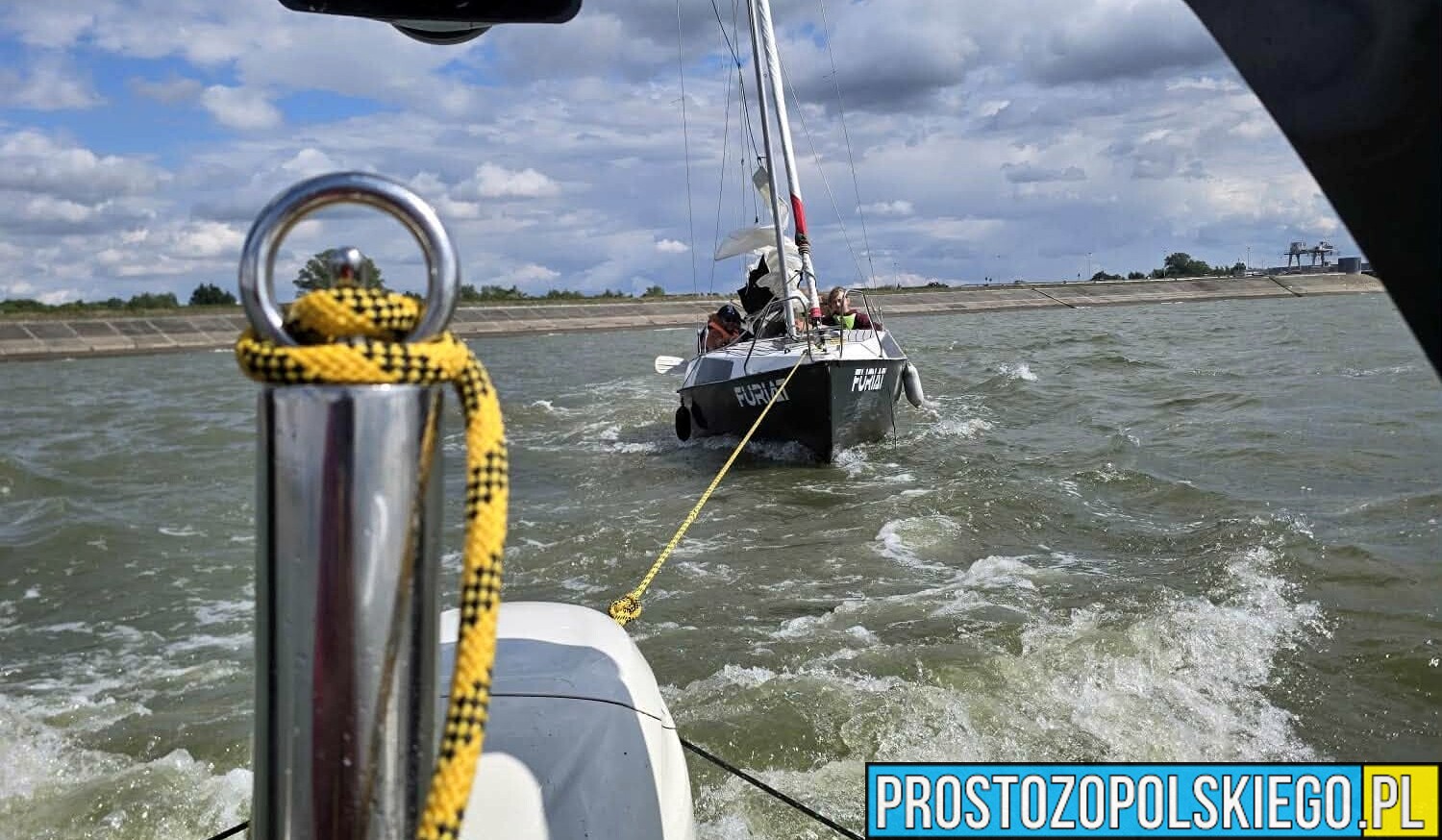 Kolejna akcja ratownicza WOPR Nysa. Jednostka straciła sterowność, na pokładzie było 6 osób