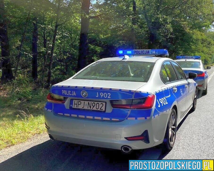 Wypadek w Centawie. Kierująca straciła panowanie nad autem i dachowała
