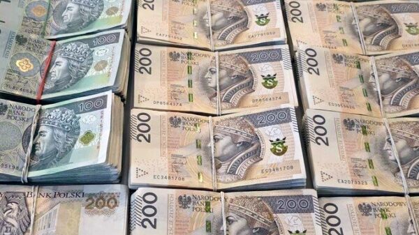29-latek stracił 85 tysięcy złotych. Uwierzył, że rozmawia z pracownikiem banku